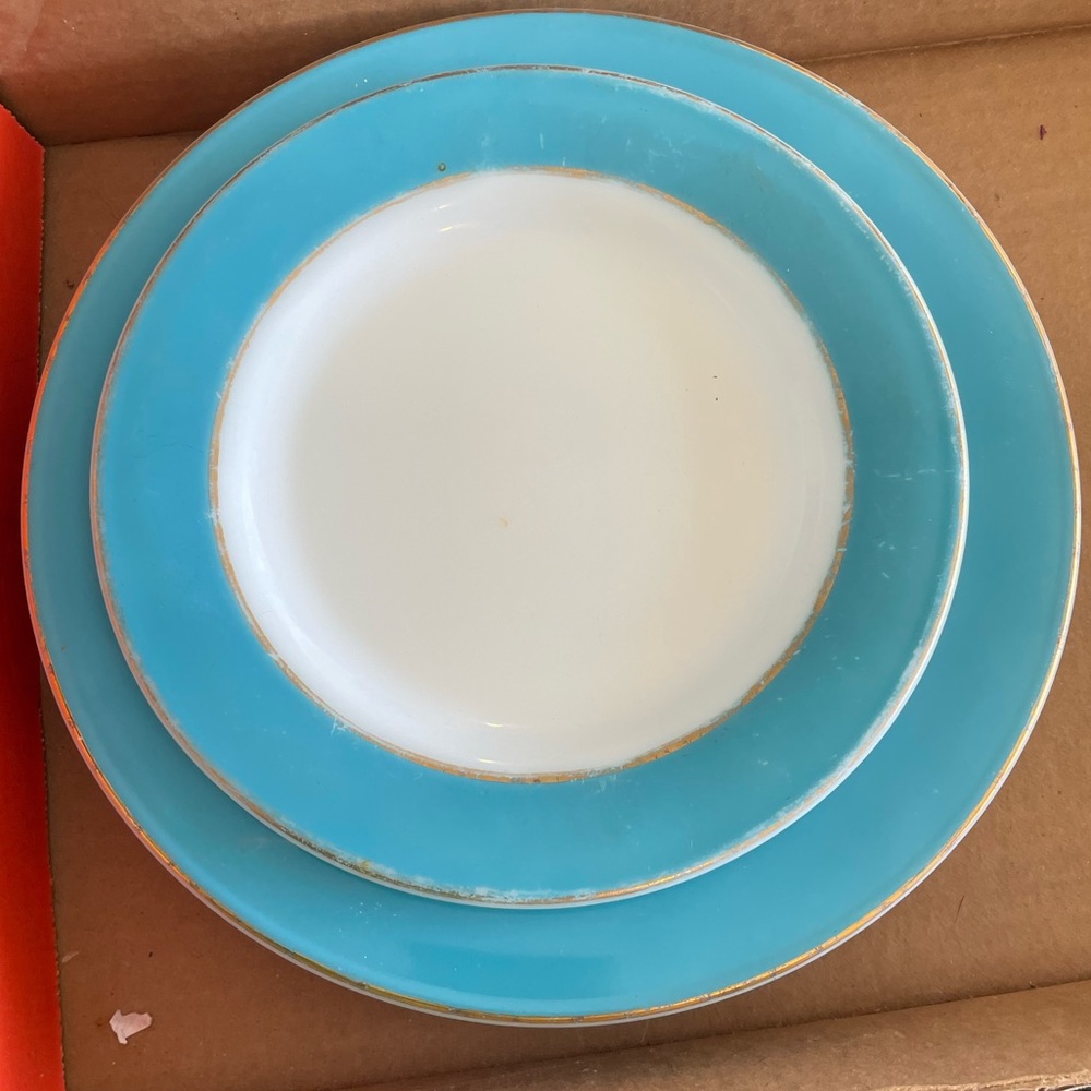 Antique MCM Pyrex dinner plates and luncheon plates w/ teal and gold bands